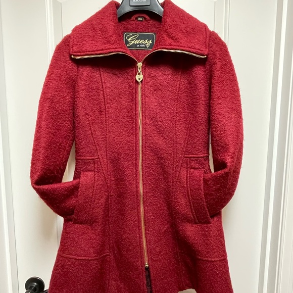Guess Sz Women's Gorgeous Red Textured Pea Coat Gold Accents Lace Pattern Lining - Picture 2 of 12